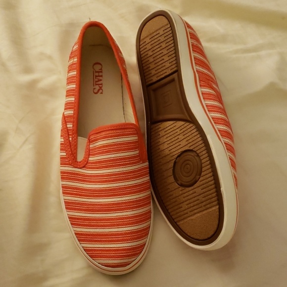 NEW Chaps Slip Ons - Picture 2 of 4